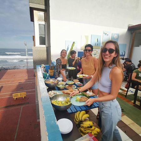 La Ventana Azul Surf Hostel Las Palmas de Gran Canaria Exterior photo