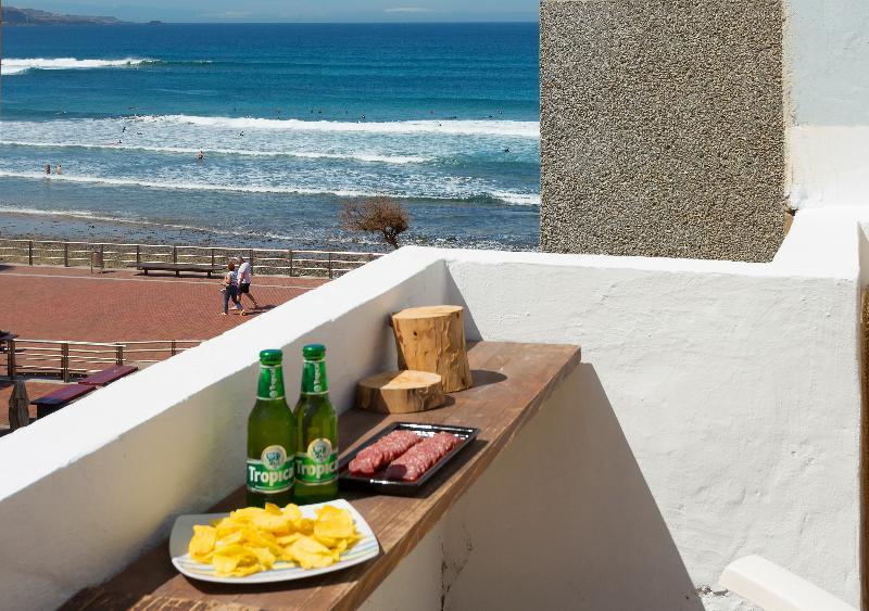 La Ventana Azul Surf Hostel Las Palmas de Gran Canaria Exterior photo